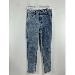Woman’s Junior Excellent Condition No Boundaries Bleached Blue Jeans Size 13
